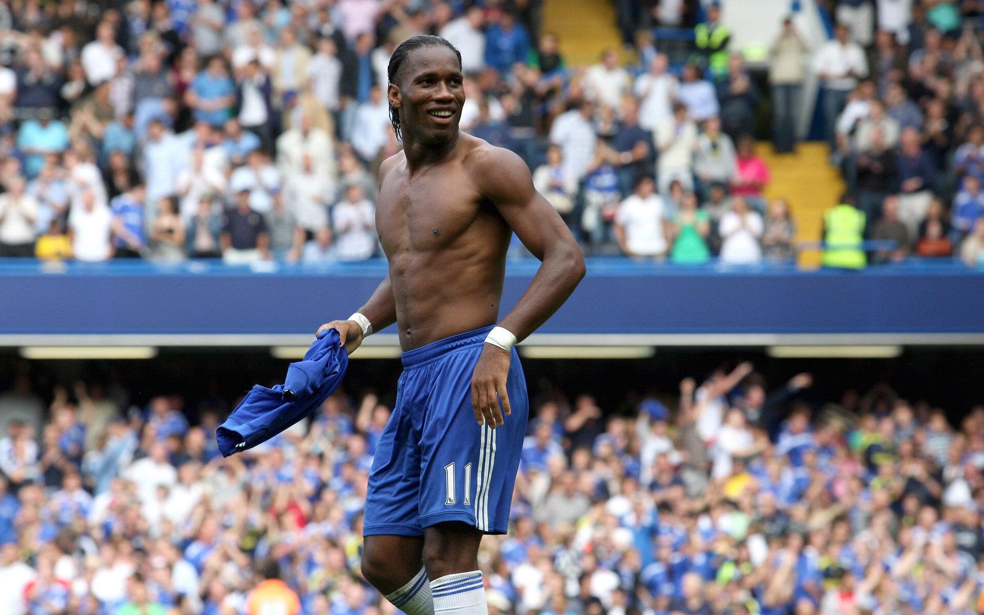 土超赛场现戏剧性一幕，大连旧将博阿滕补时冲突中冷静打空门，罕见进球引热议